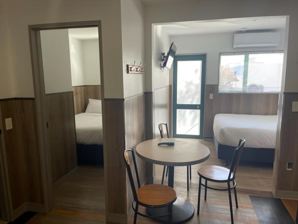 Conway Motel Manukau Окленд Екстер'єр фото