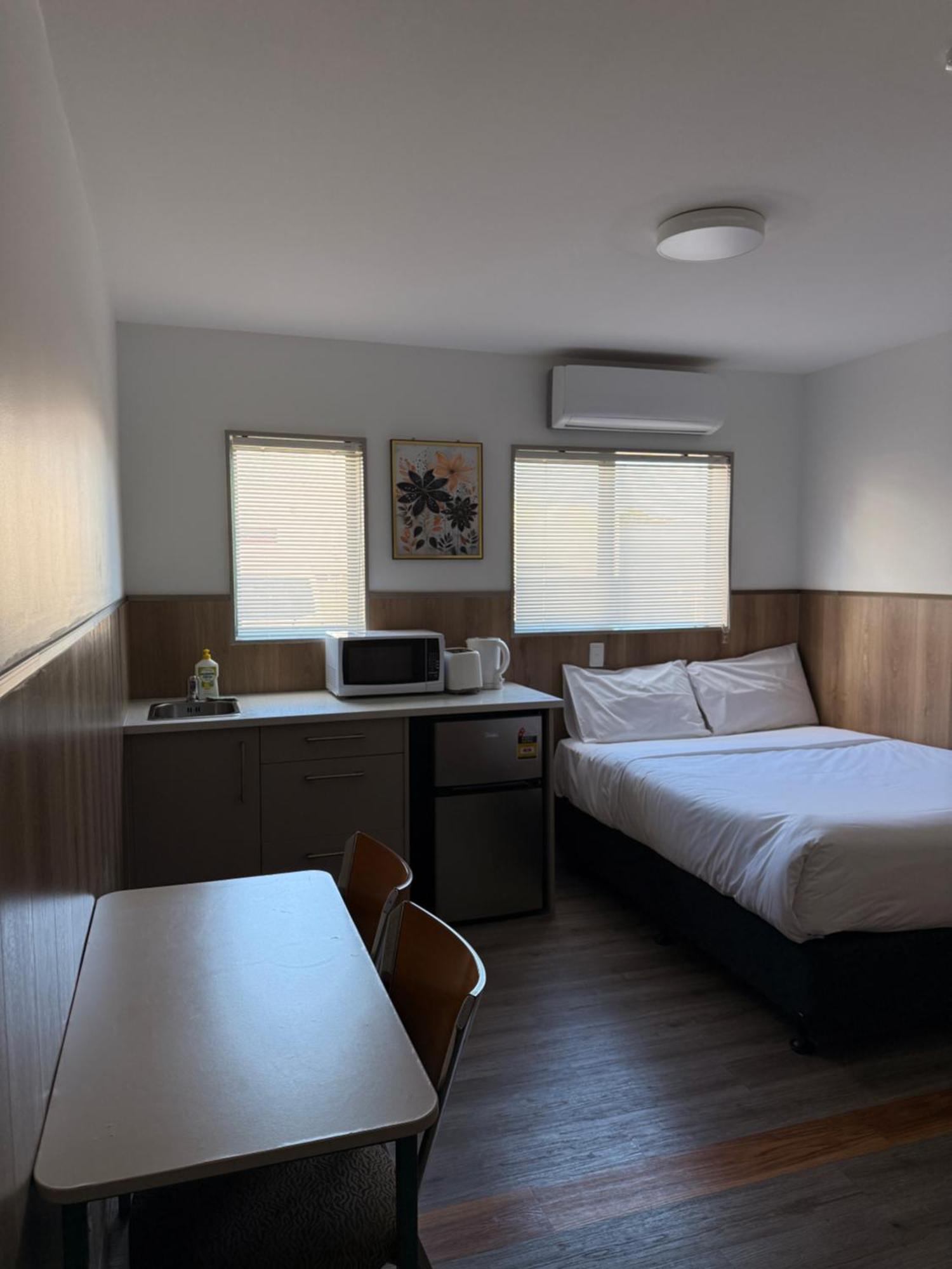 Conway Motel Manukau Окленд Екстер'єр фото